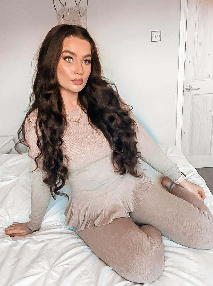 Deluxe Head Clip-In Dark Brown #2 Hair Extensions